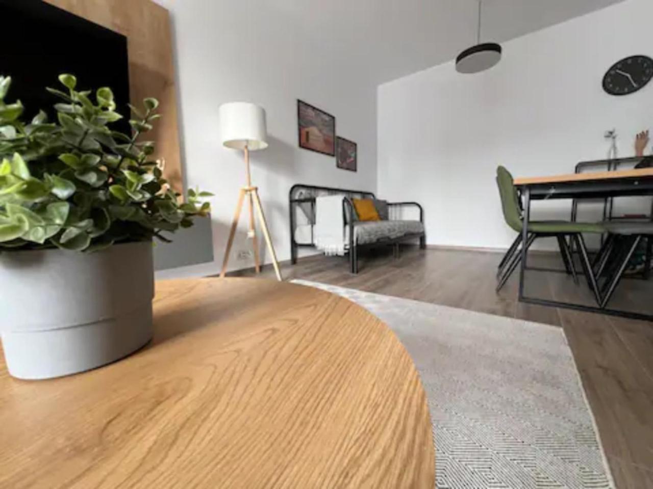 High-Rise Luxury Apartment With Free Parking 부쿠레슈티 외부 사진
