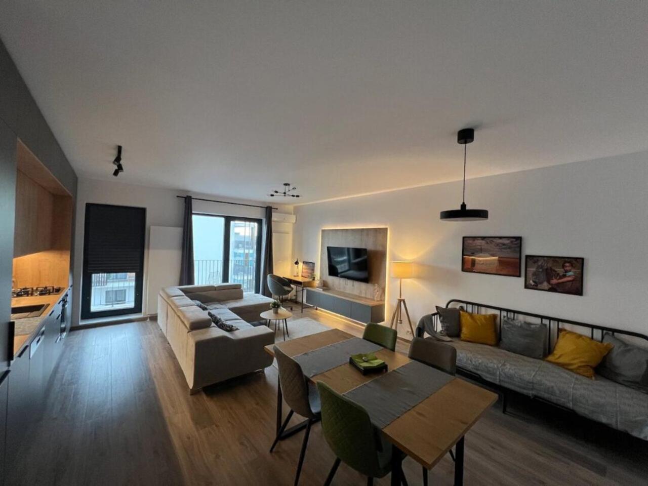 High-Rise Luxury Apartment With Free Parking 부쿠레슈티 외부 사진