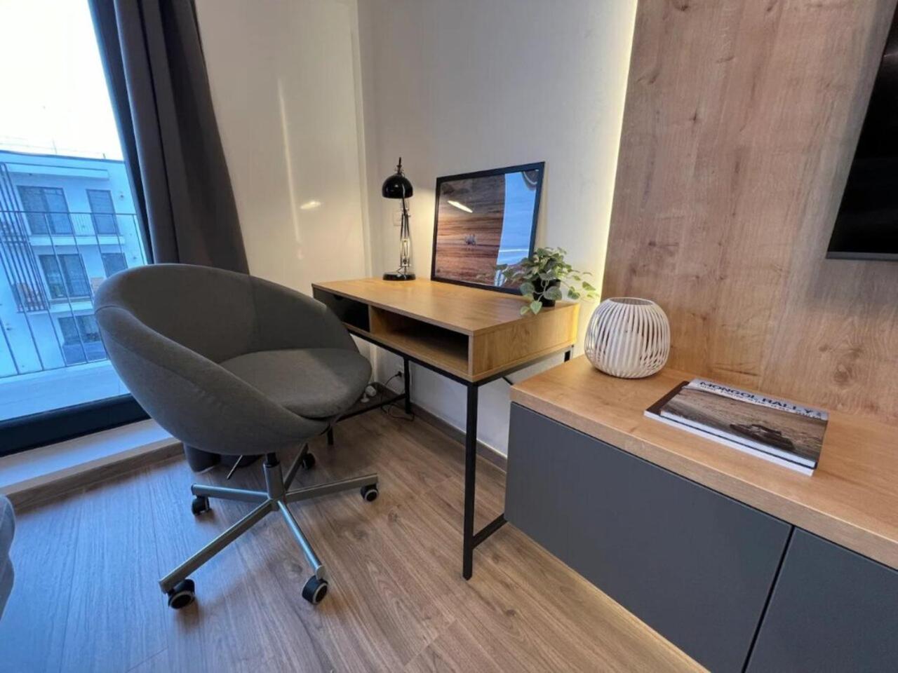 High-Rise Luxury Apartment With Free Parking 부쿠레슈티 외부 사진