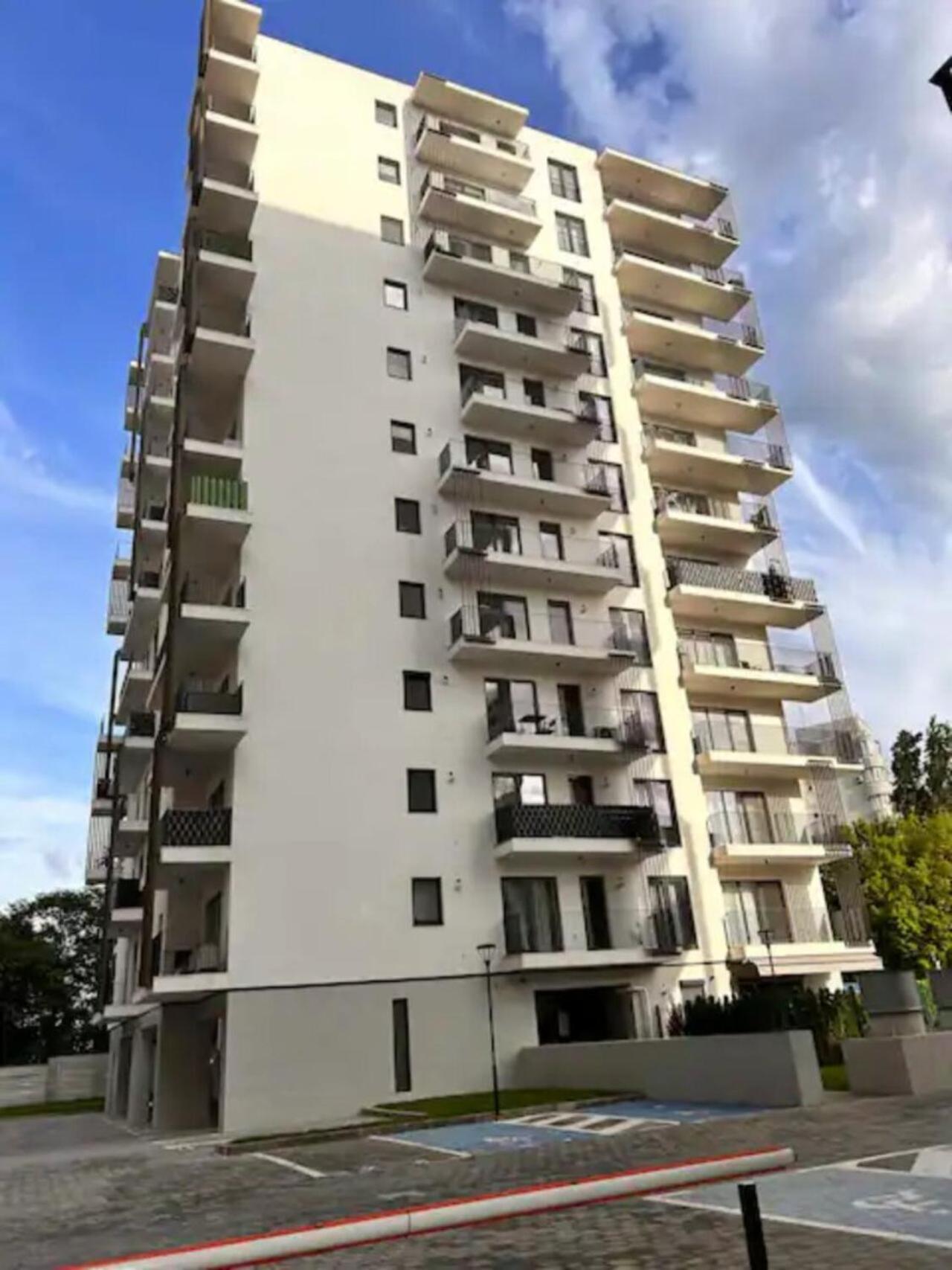 High-Rise Luxury Apartment With Free Parking 부쿠레슈티 외부 사진