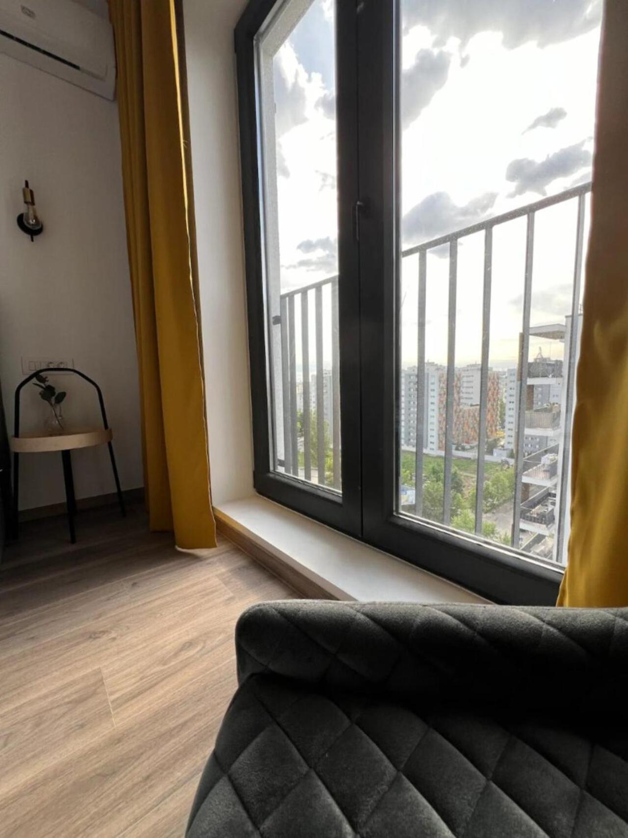 High-Rise Luxury Apartment With Free Parking 부쿠레슈티 외부 사진