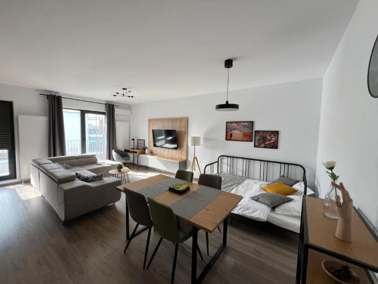 High-Rise Luxury Apartment With Free Parking 부쿠레슈티 외부 사진